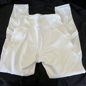 Lululemon white leggings size 6